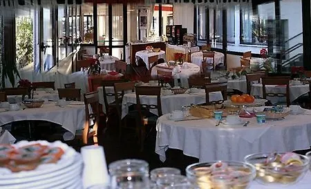 酒店 One Park 马里诺