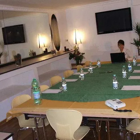Hotel One Park