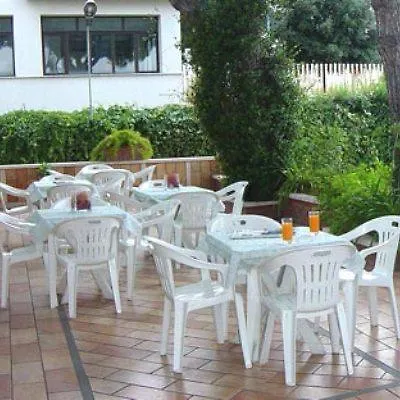Hotel One Park 3*